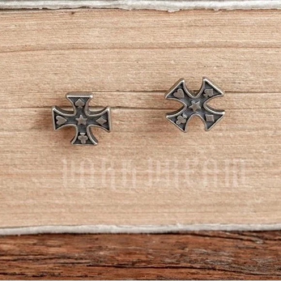 Single Accent 925 sterling silver earrings for men cross poker - Picture 4 of 7